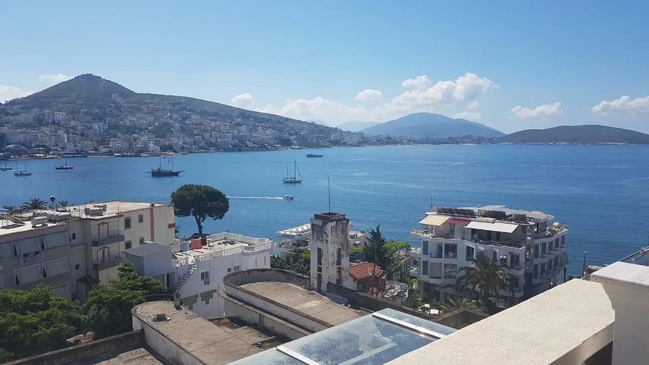 Villa Alfred Sarande 0*,